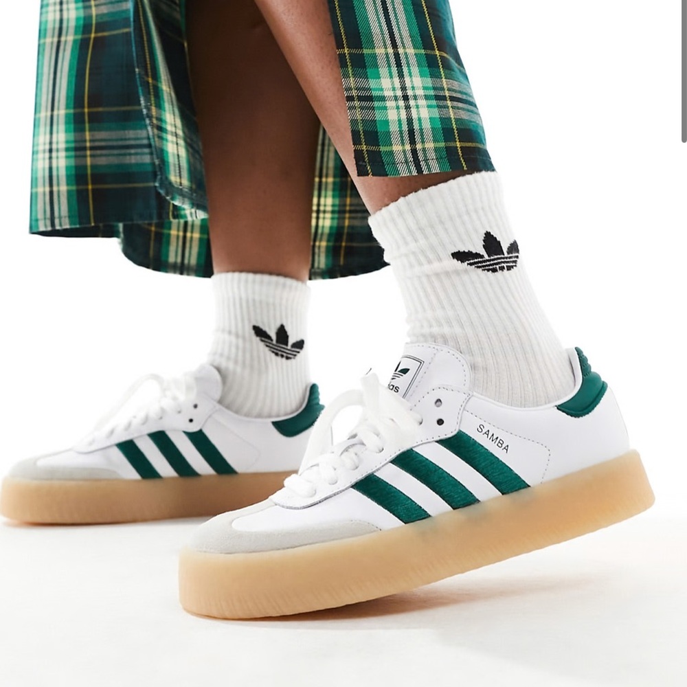 New adidas Originals Sambae sneakers with rubber sole in white and green